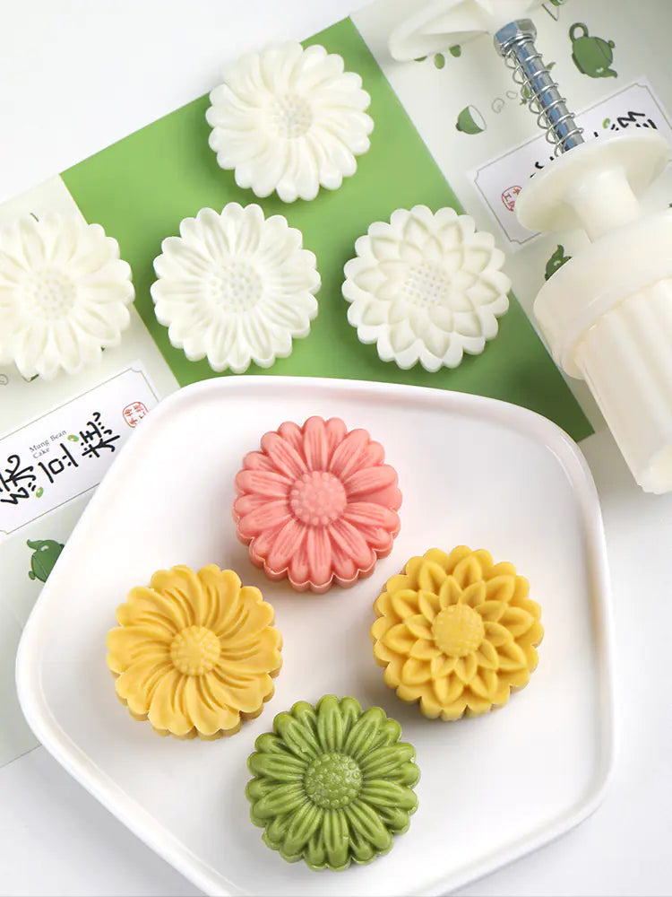 Daisy Mooncake Mold and Press for Home Baking - Lunqara 
