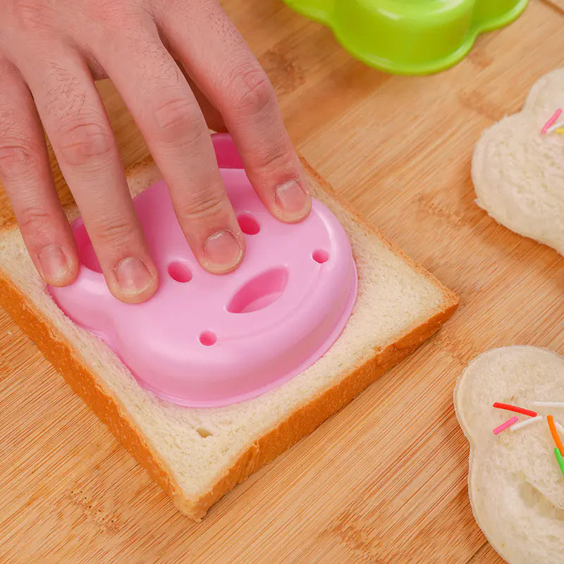 DIY Cartoon Sandwich Molds for Toast and Bento