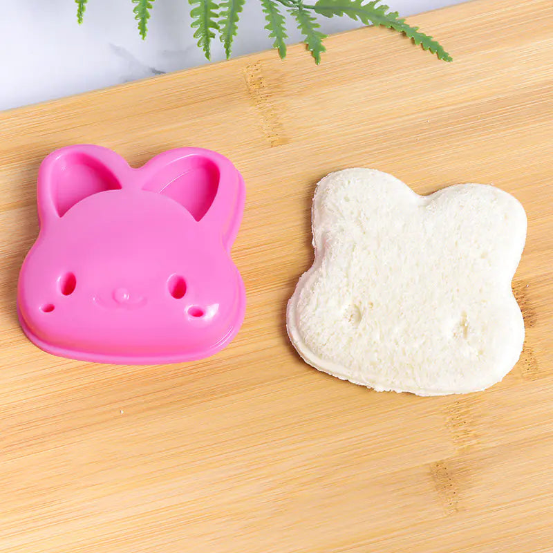 DIY Cartoon Sandwich Molds for Toast and Bento