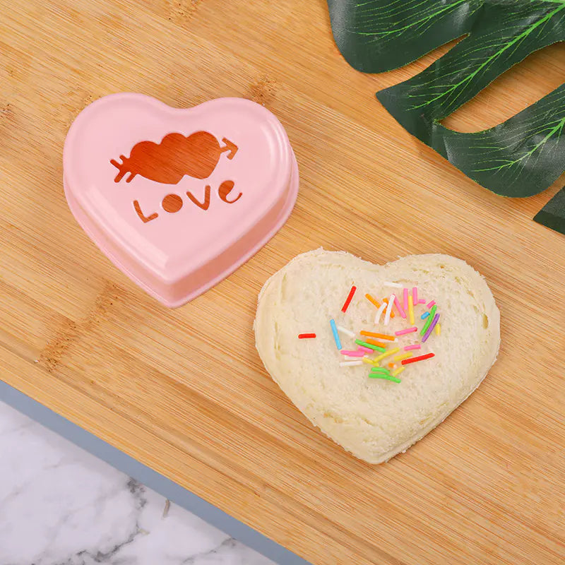 DIY Cartoon Sandwich Molds for Toast and Bento