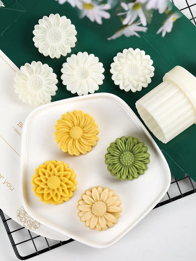 Daisy Mooncake Mold and Press for Home Baking - Lunqara 