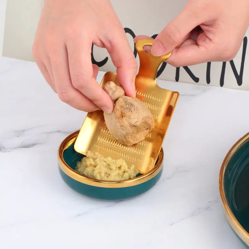 Stainless Steel Manual Ginger Grater for Home Kitchen - Lunqara