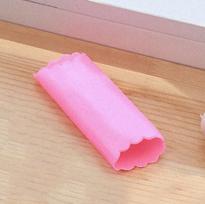 Garlic Peeler - A Helpful Kitchen Tool - Lunqara 